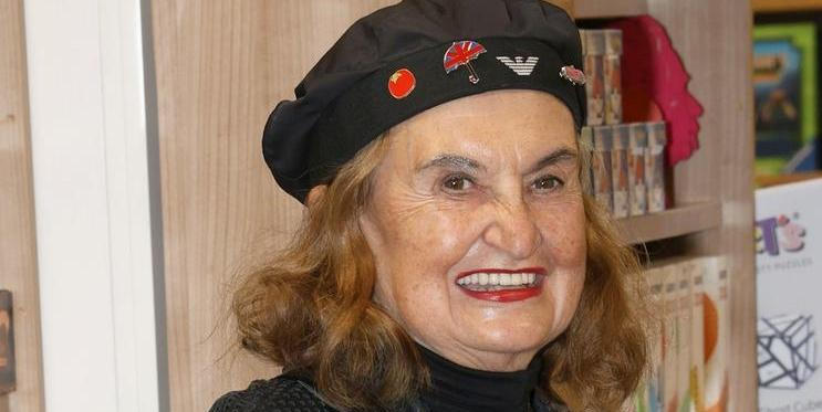 Eva Holubová