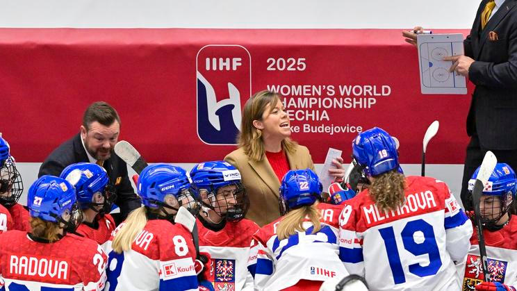 Carla MacLeodová, trenérka