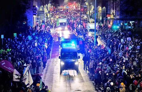 Německo, AFD, Alternativa pro Německo, Weidel. sjezd, Antifa, protest,  Generace Německo