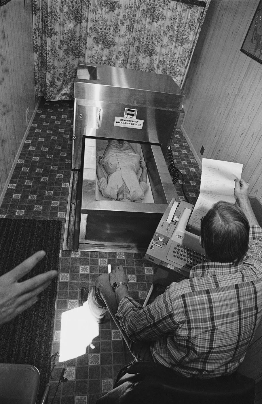 Radiační skenování v Middletownu 11. dubna 1979 během testování 721 obyvatel oblasti Three Mile Island; žádný neměl nadnormální hodnoty.