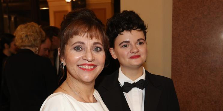  Alena Mihulová a Karolína Kachyňová