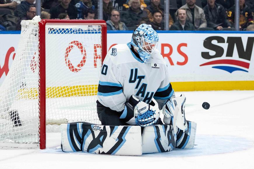 Vejmelka byl první hvězdou zápasu, ve výhrách patří v NHL k nejlepším