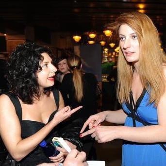 Martha Issová, Anna Polívková