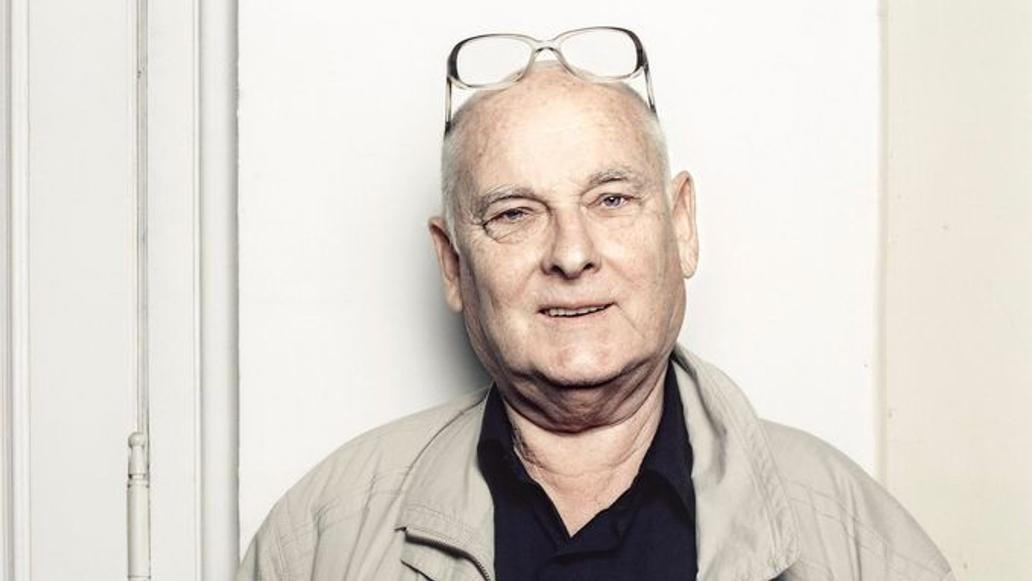 Český malíř, kostýmní výtvarník, scénograf a také automobilový závodník zemřel 3. prosince 2025. Theodor Pištěk