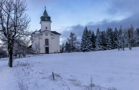 Kostel Nanebevzetí Panny Marie, sníh, mráz, zima