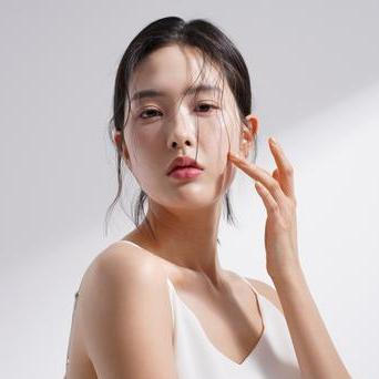 Tajemství porcelánové pleti