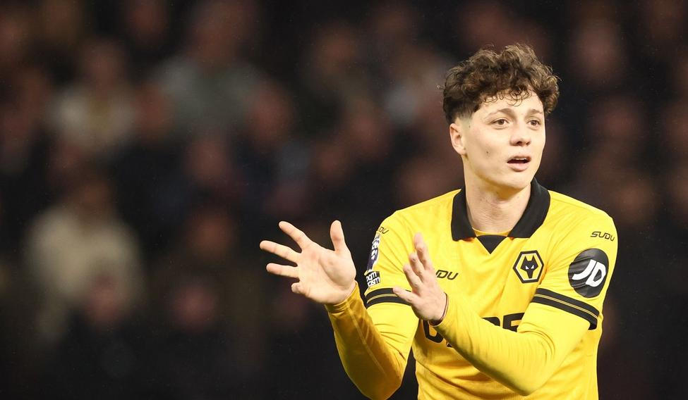 Ladislav Krejčí v dresu Wolves