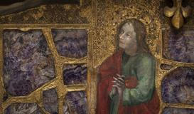 Ukázka z knihy Katedrála svatého Víta - Kamenná koruna království. Autor fotografií Jan William Drnek, nakladatelství NOBART, Praha 2025.