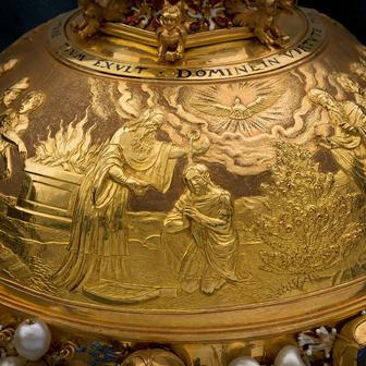 Ukázka z knihy Katedrála svatého Víta - Kamenná koruna království. Autor fotografií Jan William Drnek, nakladatelství NOBART, Praha 2025.