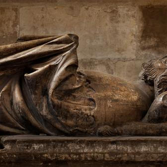 Ukázka z knihy Katedrála svatého Víta - Kamenná koruna království. Autor fotografií Jan William Drnek, nakladatelství NOBART, Praha 2025.