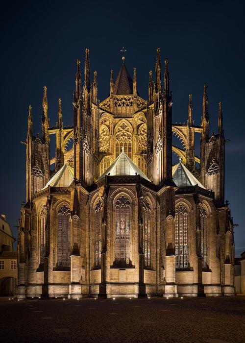 Ukázka z knihy Katedrála svatého Víta - Kamenná koruna království. Autor fotografií Jan William Drnek, nakladatelství NOBART, Praha 2025.