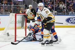 NHL: Boston Bruins at New York Islanders