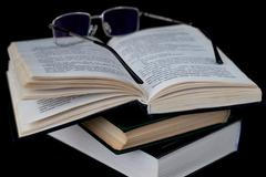 Pamatujete si správné názvy českých románů?