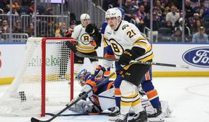 NHL: Boston Bruins at New York Islanders