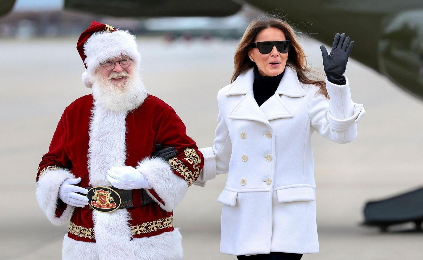USA, Marine Corps, Melania Trump, charita, Santa Claus