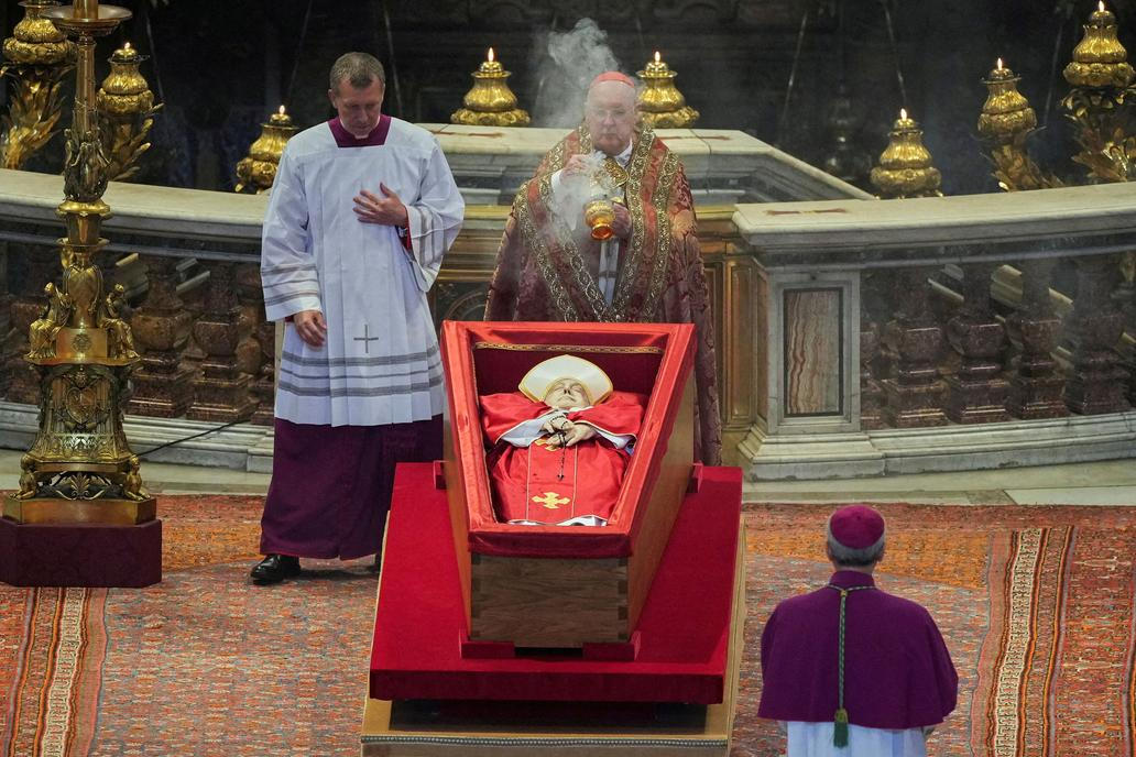 Pope Francis' coffin is transferred to St. Peter's Basilica