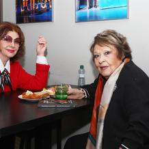 Křest kuchařky Jiřiny Bohdalové - Prababičky pravnoučatům