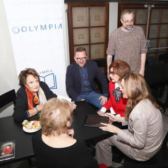 Křest kuchařky Jiřiny Bohdalové - Prababičky pravnoučatům