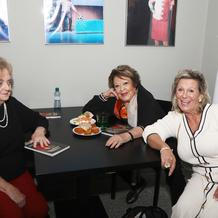 Křest kuchařky Jiřiny Bohdalové - Prababičky pravnoučatům