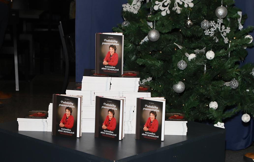 Křest kuchařky Jiřiny Bohdalové - Prababičky pravnoučatům