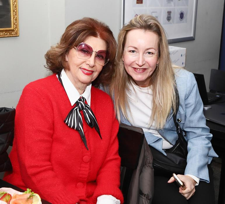 Křest kuchařky Jiřiny Bohdalové - Prababičky pravnoučatům