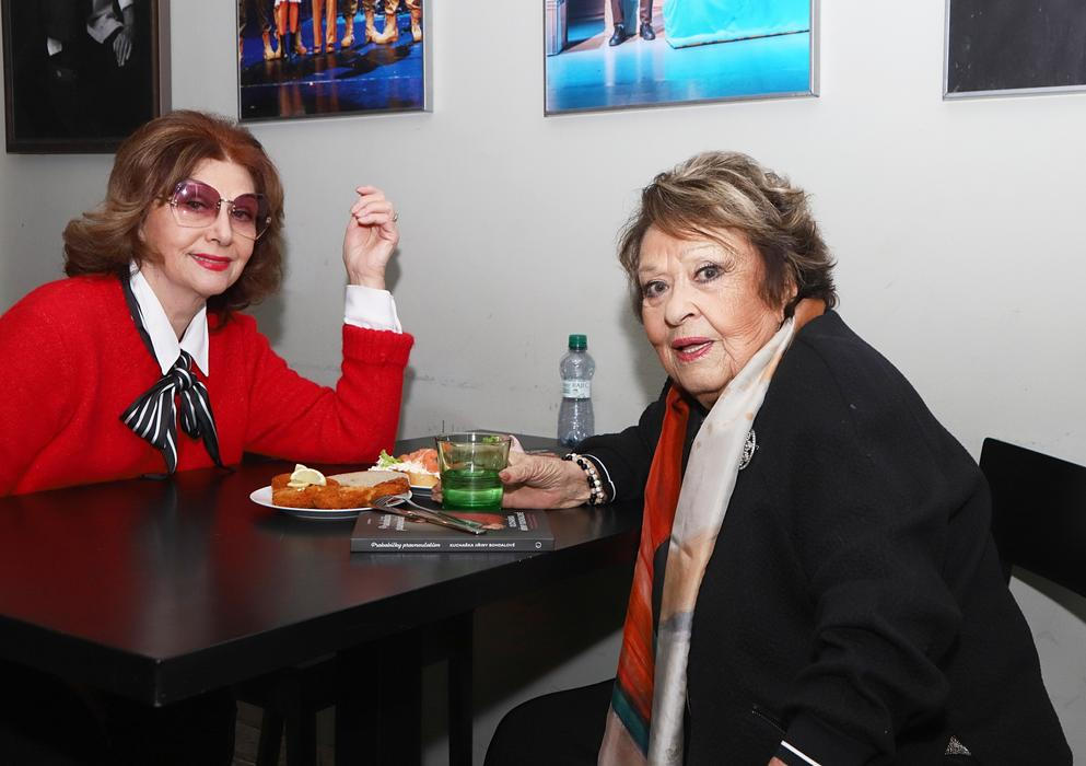 Křest kuchařky Jiřiny Bohdalové - Prababičky pravnoučatům