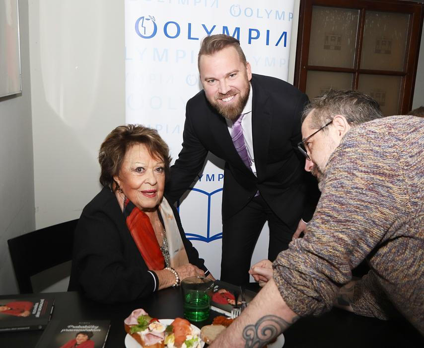 Křest kuchařky Jiřiny Bohdalové - Prababičky pravnoučatům