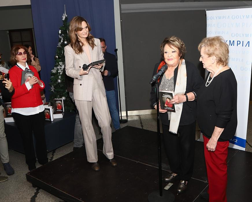 Křest kuchařky Jiřiny Bohdalové - Prababičky pravnoučatům