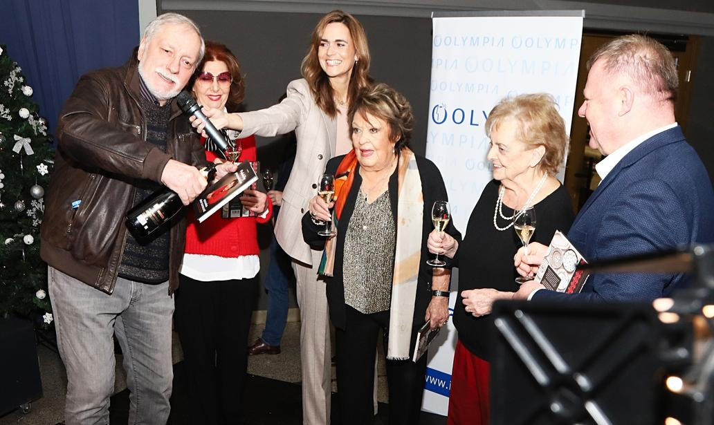 Křest kuchařky Jiřiny Bohdalové - Prababičky pravnoučatům