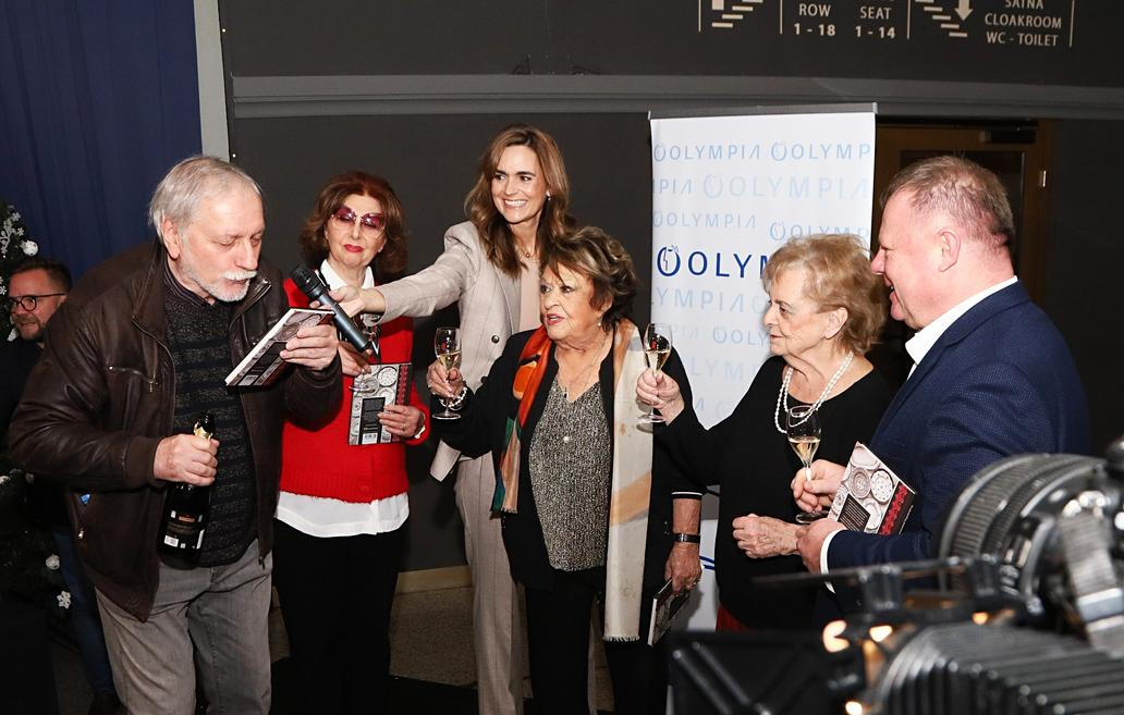 Křest kuchařky Jiřiny Bohdalové - Prababičky pravnoučatům