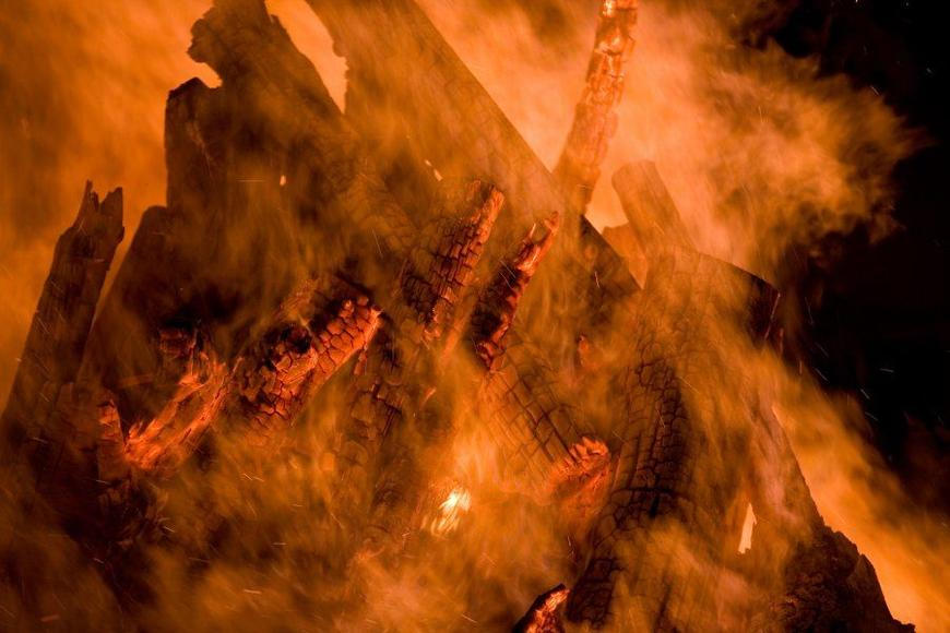 Štědrý den ohnivý. Hasiči měli na první den Vánoc nejvíc práce za pět let