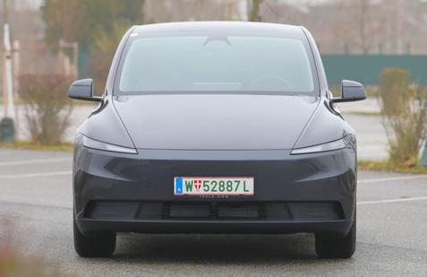 Tesla Model Y Standard