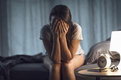 úzkost neklid nespavost stres žena postel