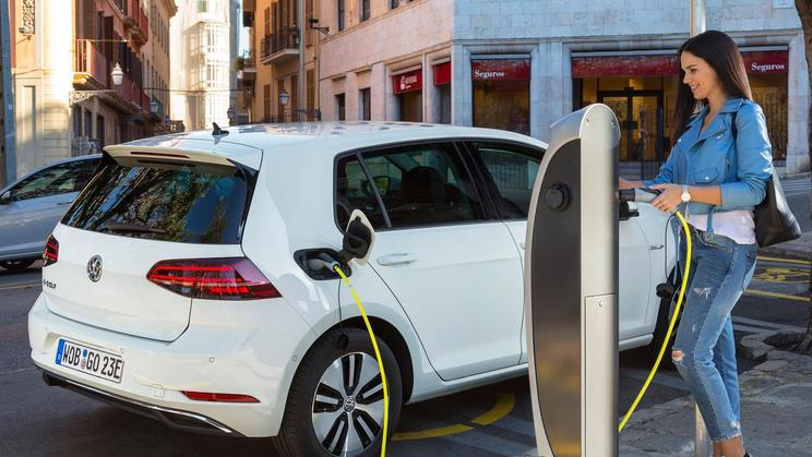 Volkswagen e-Golf 2017 zadobok