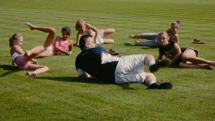 Dokumentární film Show!, trailer