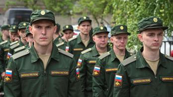 Cvičení jednotek nového Leningradského vojenského okruhu