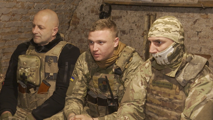 Ukrajinští vojáci v reportáži Current Time popisují intezivní boje v příhraničí