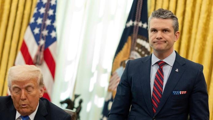 "Věříme, že vyjednané mírové urovnání je v nejlepším zájmu obou stran i našeho národa," řekl Hegseth