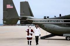 USA, Marine Corps, Melania Trump, charita, Santa Claus