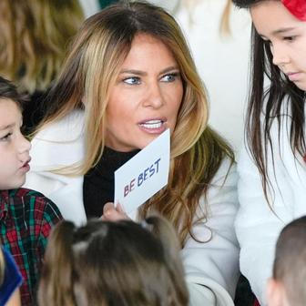 USA, Marine Corps, Melania Trump, charita, Santa Claus