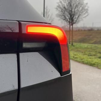 Tesla Model Y Standard