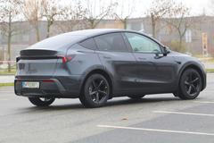 Tesla Model Y Standard