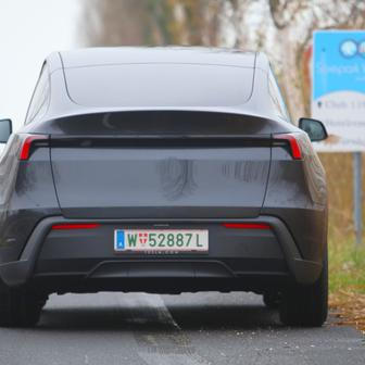 Tesla Model Y Standard