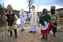 ČR; zábava; folklor; Vánoce; Lidečko. Mikuláš, čert,