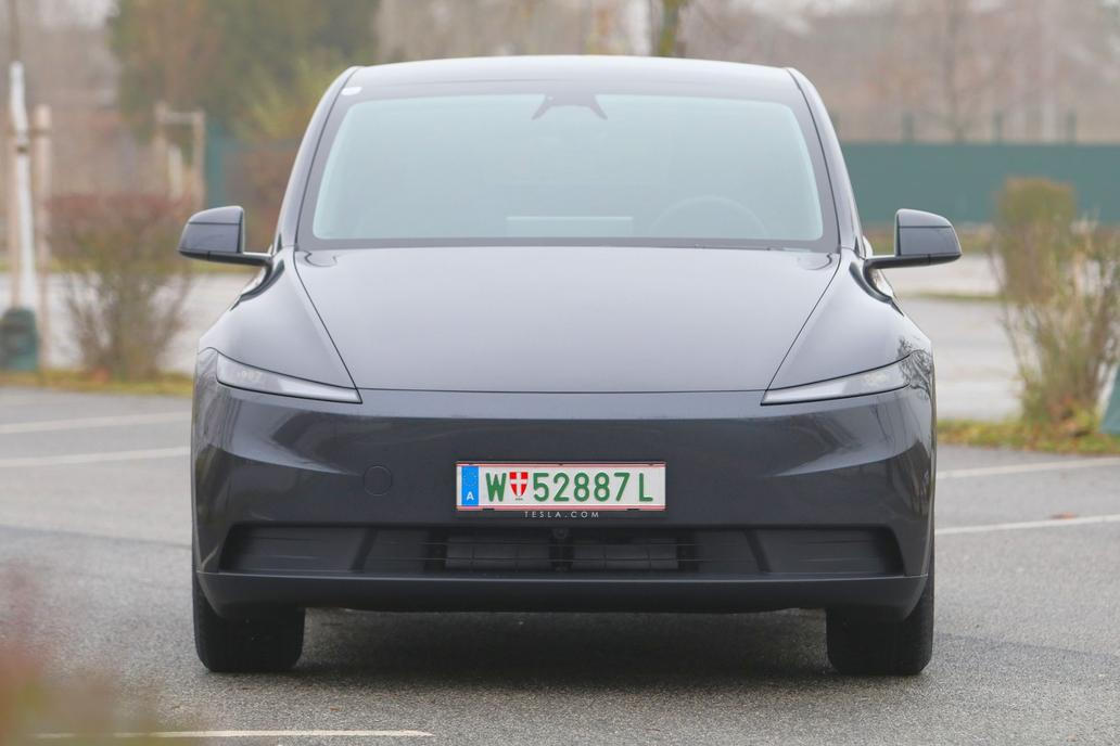 Tesla Model Y Standard