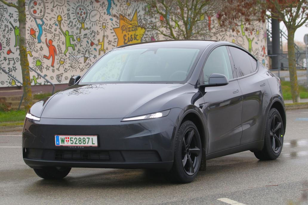Tesla Model Y Standard