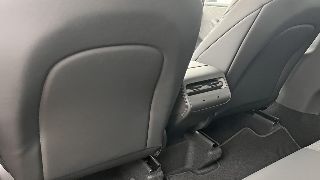 Tesla Model Y Standard