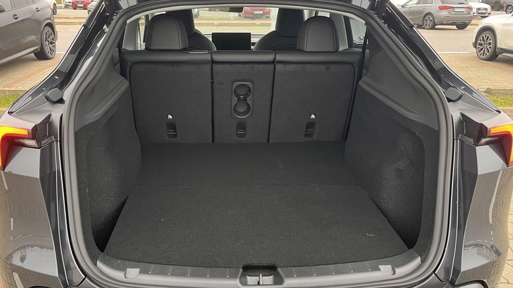 Tesla Model Y Standard