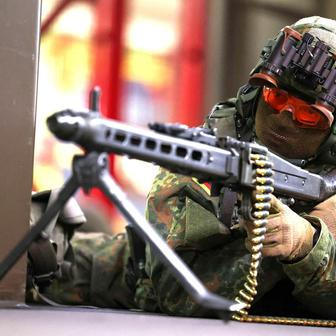 Německo, Berlín, metro vojenské cvičení, Rusko, Bundeswehr