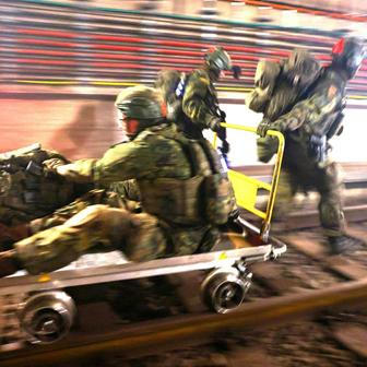 Německo, Berlín, metro vojenské cvičení, Rusko, Bundeswehr